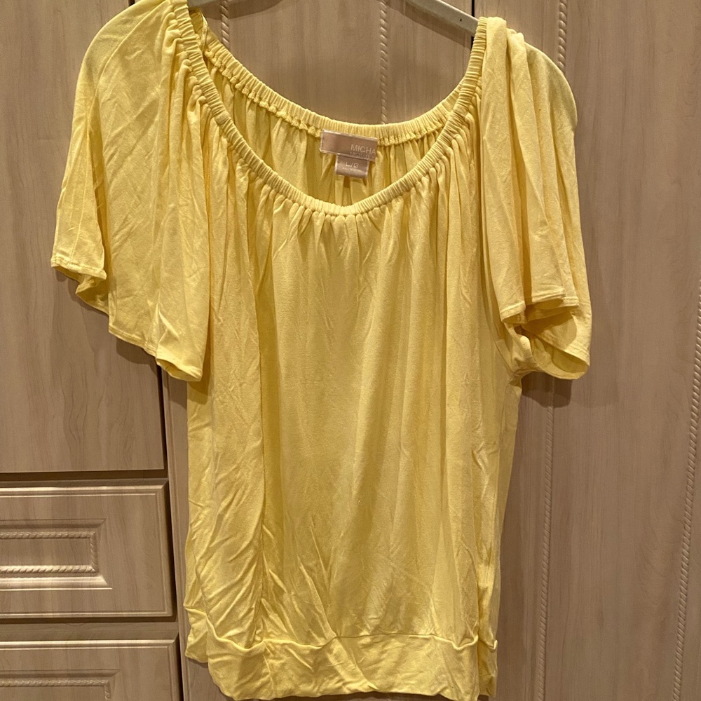 Gorgeous Yellow Michael Kors Tee